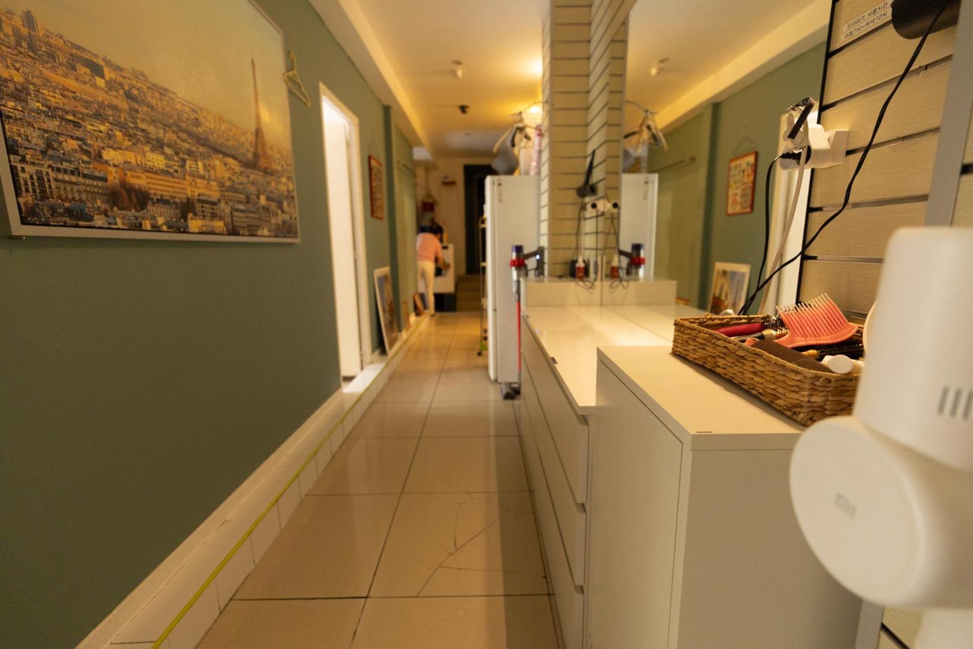 Hostel Korean Style Minbak Number Two